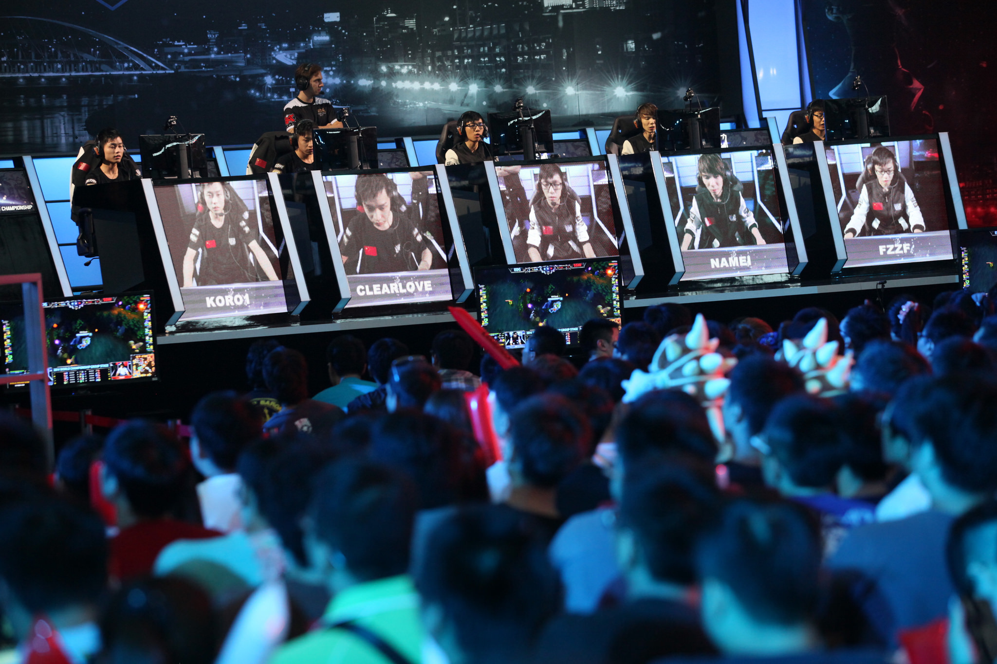 S15全球总决赛GEN轻取PSG：英雄联盟电竞战队实力解析与挑战前瞻